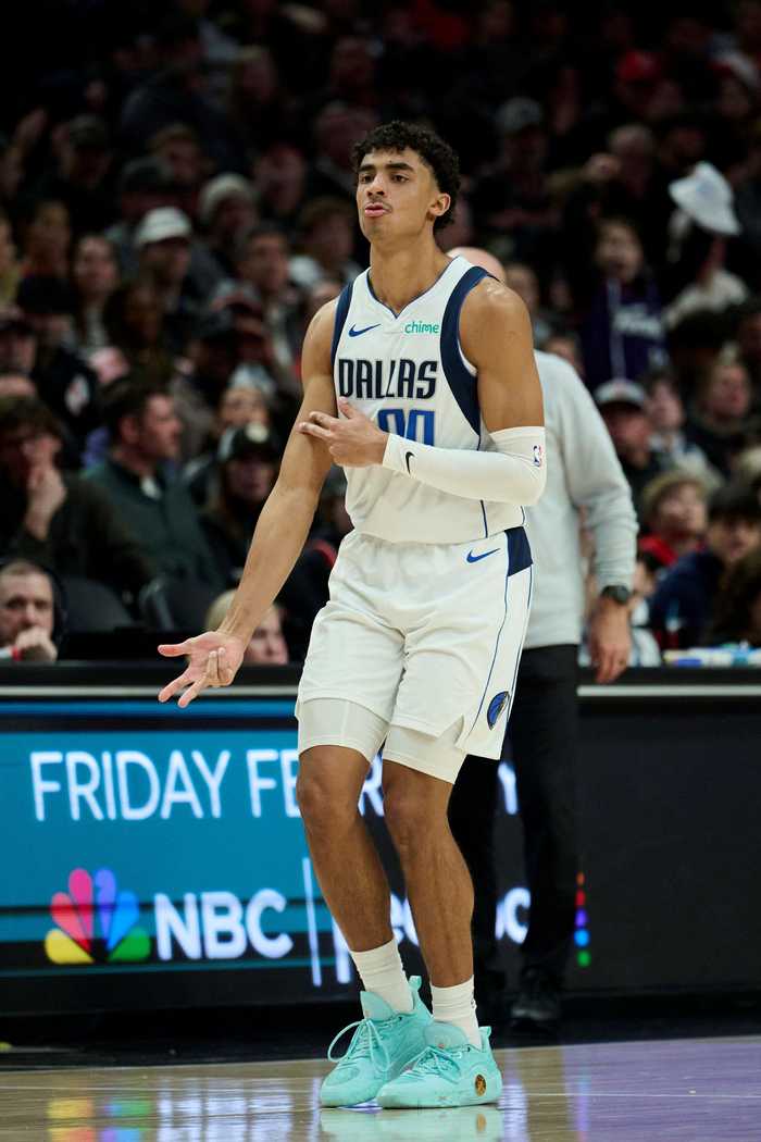 保质保量！三分命中率45%以上命中数Top3：克里斯蒂110记高居第一