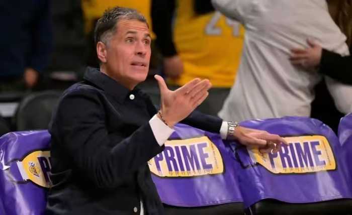 拿金子换铁！联盟运作最烂球队，助马刺骑士起飞，自己吞垃圾合同