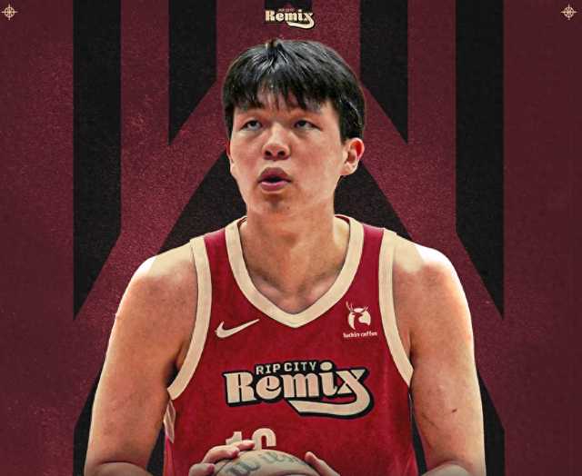 险逆转27分！杨瀚森17+11下半场发威：打9人无中锋阵容侵略性不足