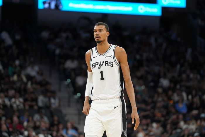 文班：MVP竞争会有争议 我的目标是确保赛季结束时不再有任何争议